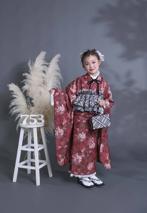 七五三の衣装写真 衣装名 (和)RafineCoco Retoro Glaze